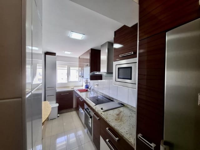 3 makuuhuone Asunto myytävänä paikassa Algarrobo Costa, Algarrobo mukana uima-altaan - 340 000 € (Ref: 9864980)
