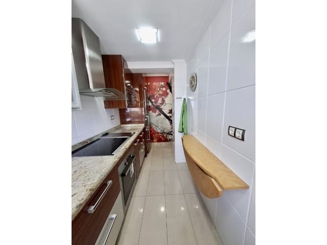 3 makuuhuone Asunto myytävänä paikassa Algarrobo Costa, Algarrobo mukana uima-altaan - 340 000 € (Ref: 9864980)
