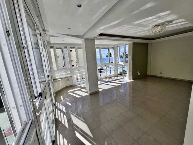 3 makuuhuone Asunto myytävänä paikassa Algarrobo Costa, Algarrobo mukana uima-altaan - 340 000 € (Ref: 9864980)