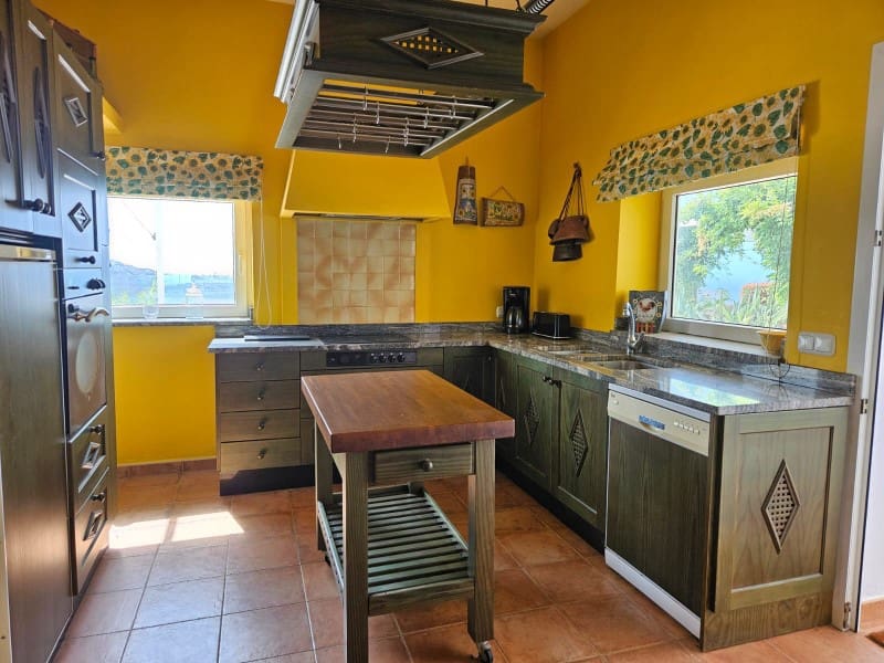 3 quarto Casa em Banda para venda em Torrox-Costa com piscina garagem - 675 000 € (Ref: 9906842)