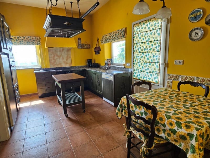 3 quarto Casa em Banda para venda em Torrox-Costa com piscina garagem - 675 000 € (Ref: 9906842)
