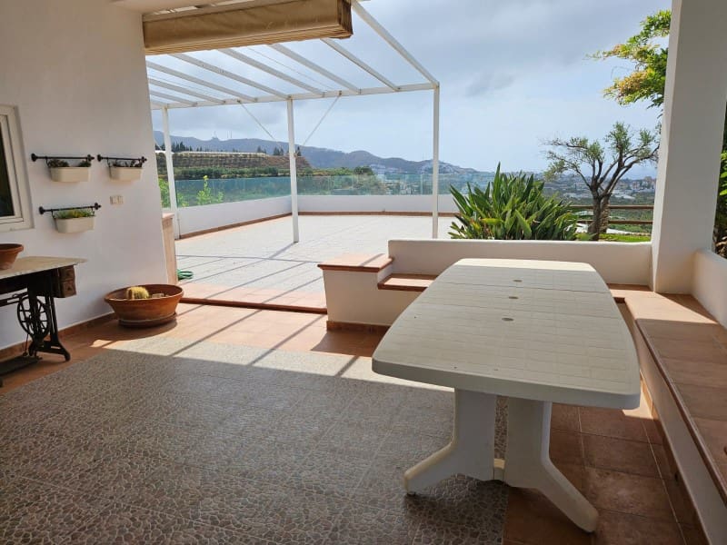 3 quarto Casa em Banda para venda em Torrox-Costa com piscina garagem - 675 000 € (Ref: 9906842)