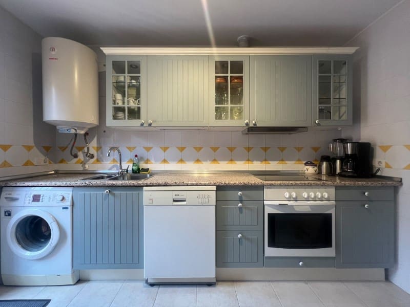 4 quarto Moradia para arrendar em Caleta de Velez com piscina - 1 600 € (Ref: 9915745)