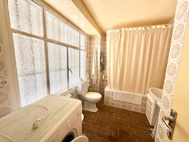 5 bedroom Townhouse for sale in Cacin with garage - € 99,000 (Ref: 9924269)