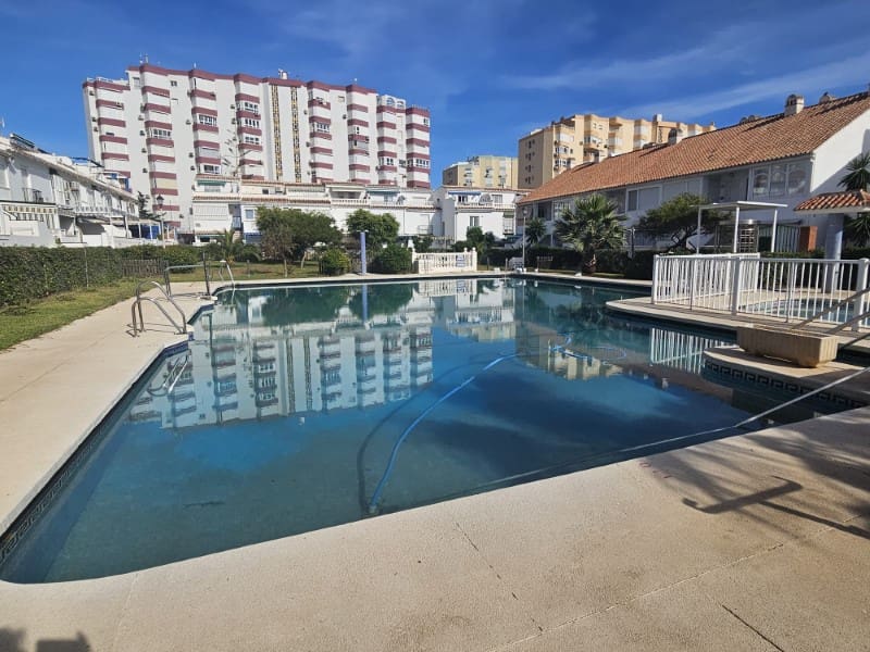 1 sovrum Lägenhet att hyra i Torrox-Costa med pool - 700 € (Ref: 9927024)