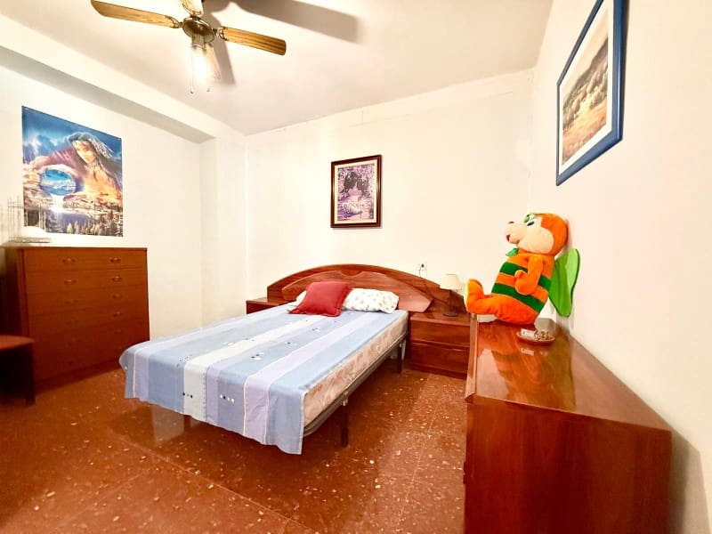 Casa de 5 habitaciones en Alhama de Granada en venta - 145.000 € (Ref: 9939588)