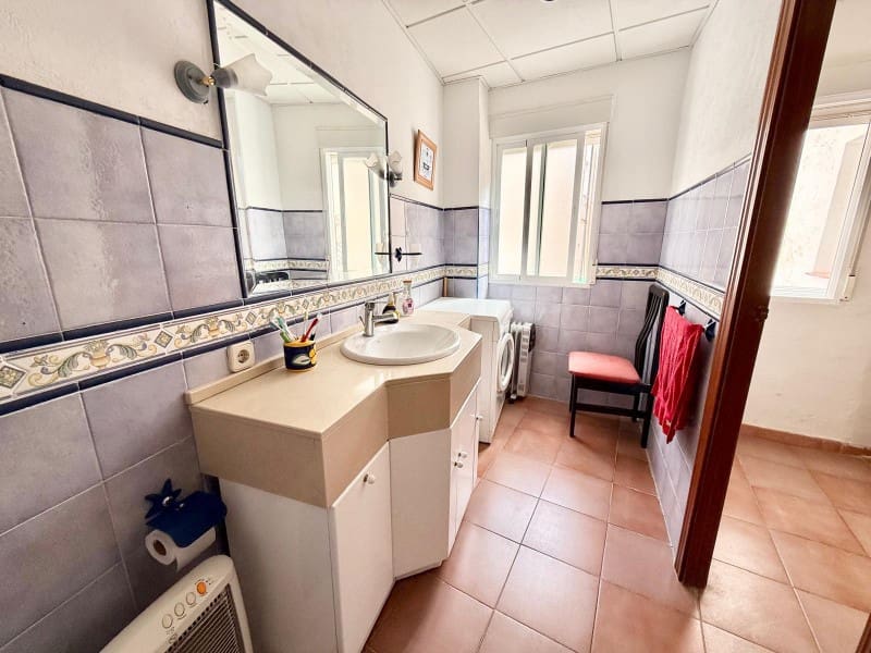 Casa de 5 habitaciones en Alhama de Granada en venta - 145.000 € (Ref: 9939588)