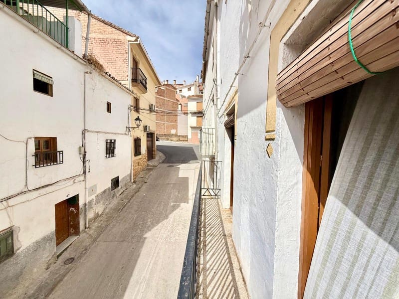 Casa de 5 habitaciones en Alhama de Granada en venta - 145.000 € (Ref: 9939588)