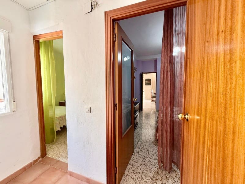 Casa de 5 habitaciones en Alhama de Granada en venta - 145.000 € (Ref: 9939588)