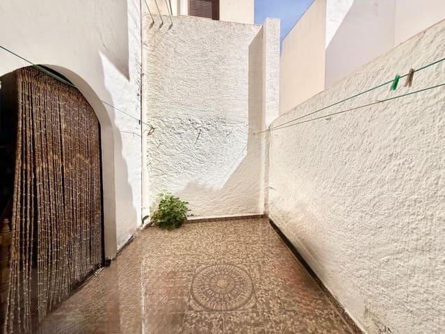 5 soveværelse Byhus til salg i Alhama de Granada - € 145.000 (Ref: 9939588)