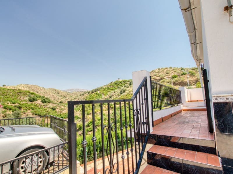 3 bedroom Townhouse for sale in Canillas de Aceituno with garage - € 195,000 (Ref: 9964944)