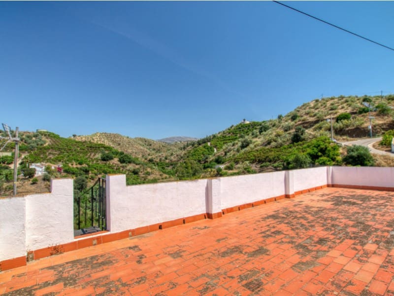3 bedroom Townhouse for sale in Canillas de Aceituno with garage - € 195,000 (Ref: 9964944)
