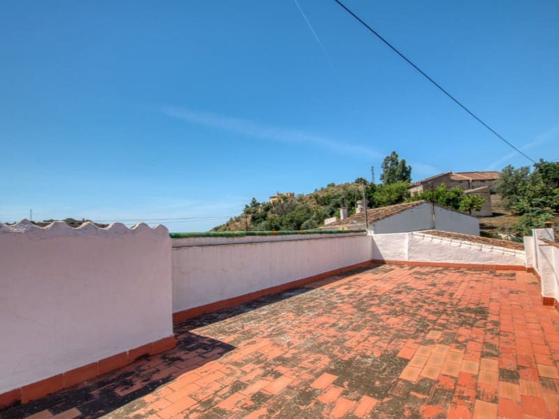 3 bedroom Townhouse for sale in Canillas de Aceituno with garage - € 195,000 (Ref: 9964944)