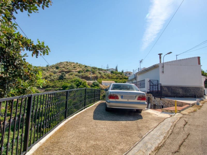 3 bedroom Townhouse for sale in Canillas de Aceituno with garage - € 195,000 (Ref: 9964944)