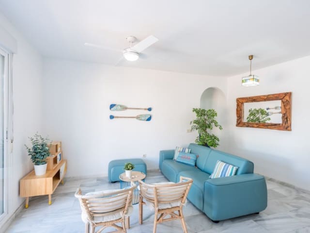 2 soveværelse Penthouse til leje i Rincón de la Victoria med garage - € 1.200 (Ref: 9970282)
