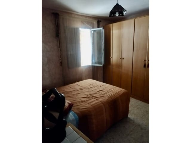 4 sovrum Hus till salu i Valdepeñas de Jaén - 75 000 € (Ref: 9990684)