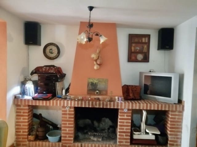 4 sovrum Hus till salu i Valdepeñas de Jaén - 75 000 € (Ref: 9990684)