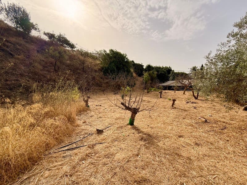 Finca/Landhuis te koop in Vinuela - € 59.000 (Ref: 9990685)