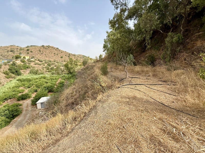 Finca/Landhuis te koop in Vinuela - € 59.000 (Ref: 9990685)