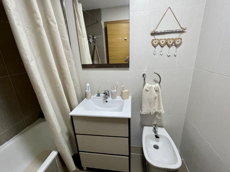 2 slaapkamer Flat te koop in Torrox met zwembad garage - € 269.000 (Ref: 9998419)