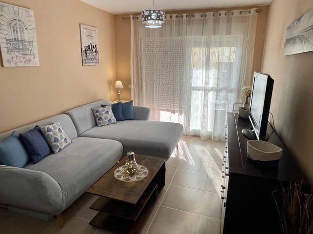2 slaapkamer Flat te koop in Torrox Pueblo, Torrox met zwembad garage - € 269.000 (Ref: 9998419)