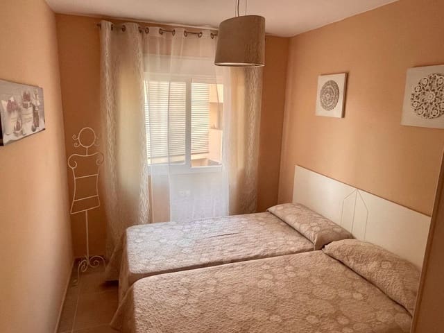2 slaapkamer Flat te koop in Torrox Pueblo, Torrox met zwembad garage - € 269.000 (Ref: 9998419)