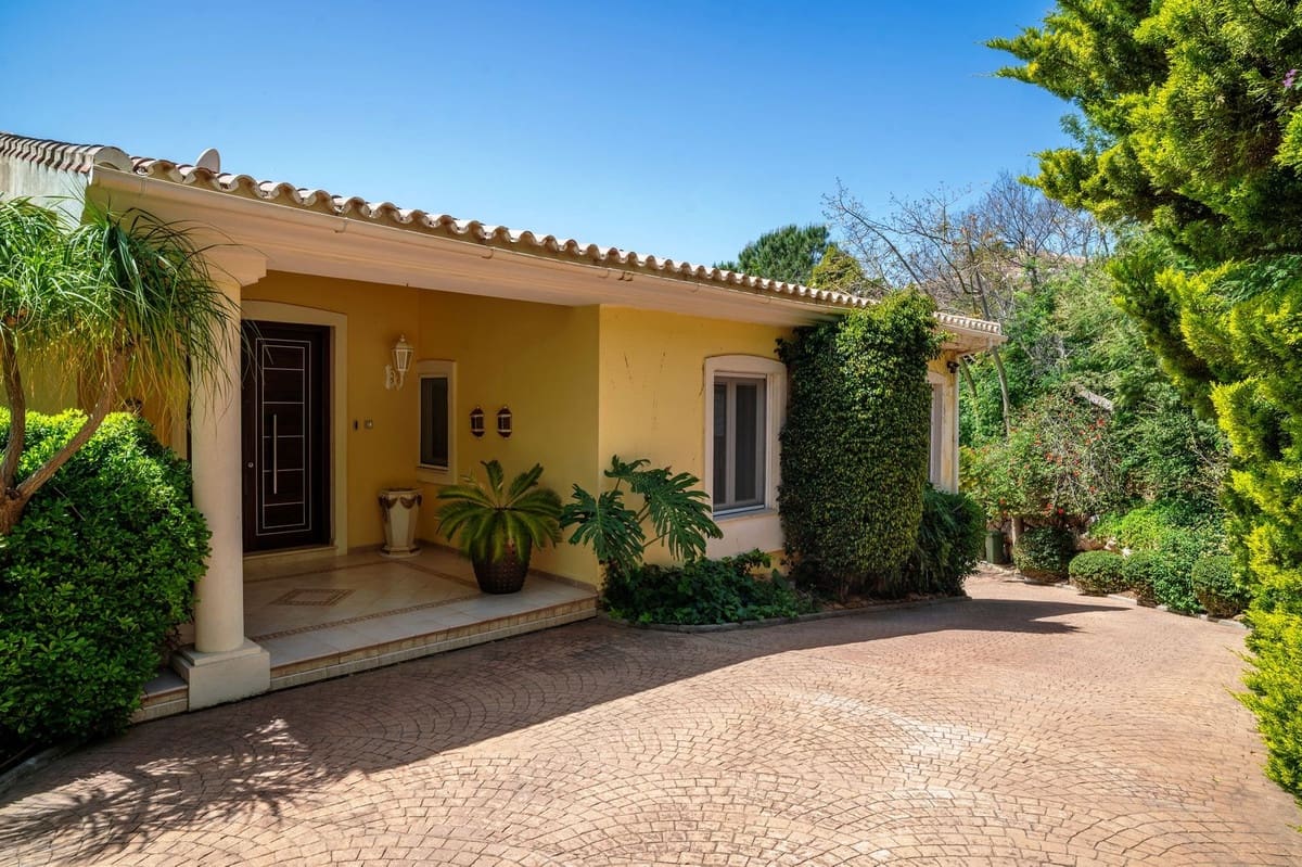 6 bedroom Villa for sale in Mijas with pool garage - € 2,599,000 (Ref: 10035626)