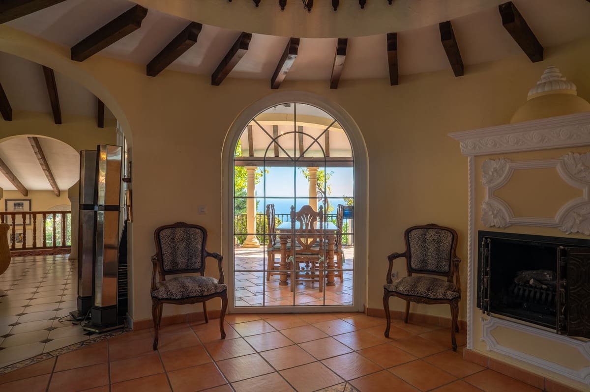 6 Zimmer Villa zu verkaufen in Mijas mit Pool Garage - 1.950.000 € (Ref: 10035627)