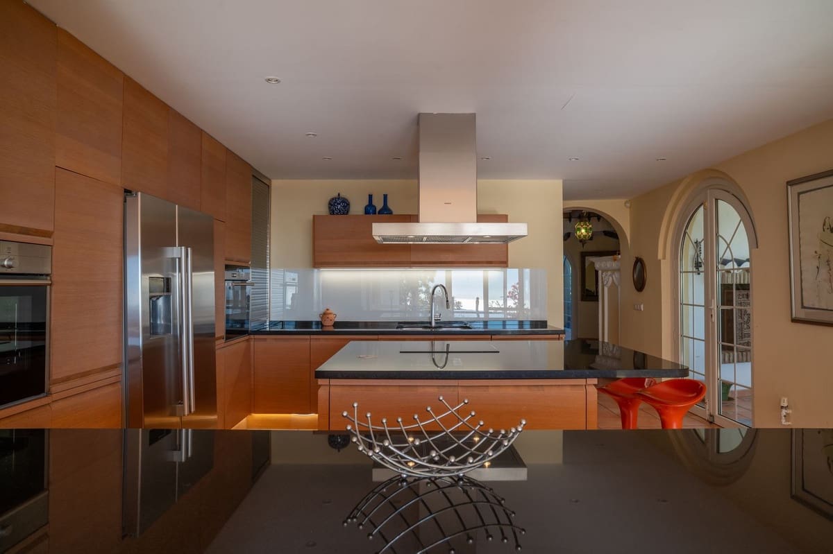 6 Zimmer Villa zu verkaufen in Mijas mit Pool Garage - 1.950.000 € (Ref: 10035627)