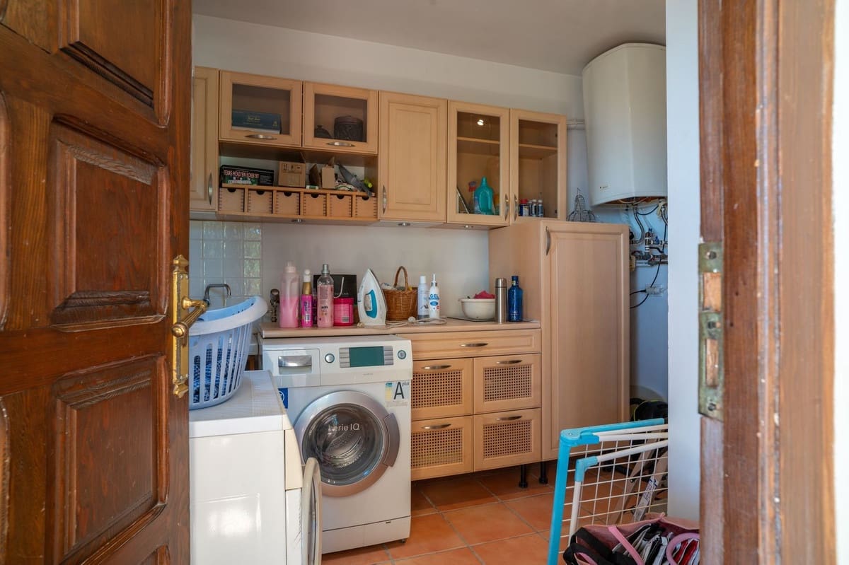 6 Zimmer Villa zu verkaufen in Mijas mit Pool Garage - 1.950.000 € (Ref: 10035627)