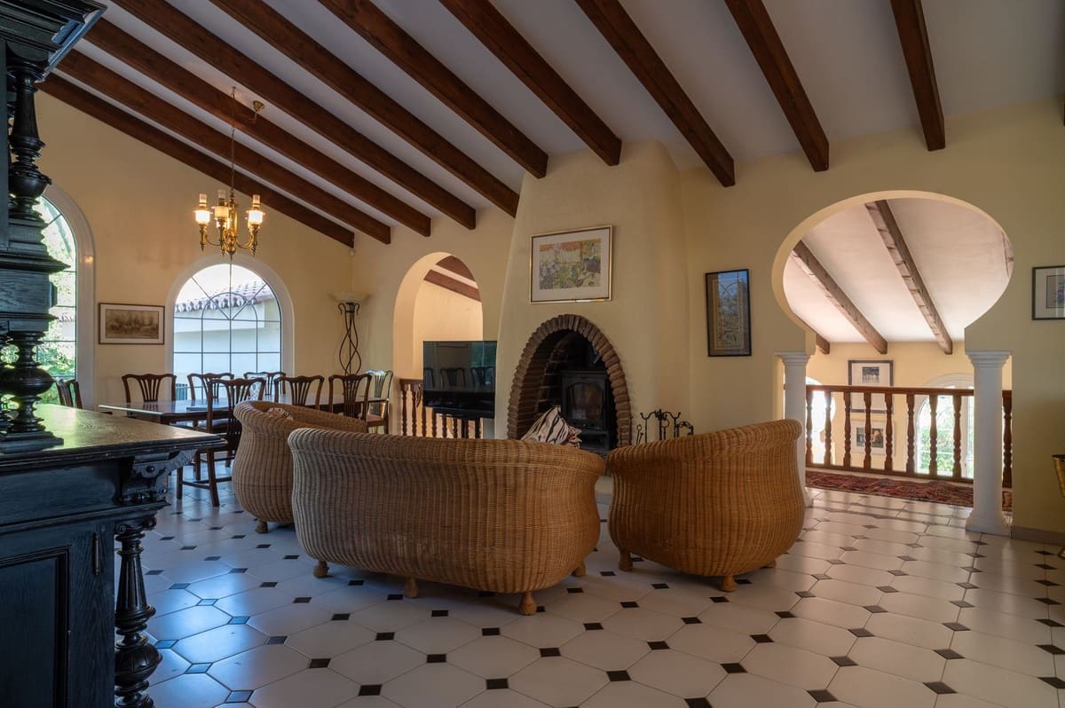 6 Zimmer Villa zu verkaufen in Mijas mit Pool Garage - 1.950.000 € (Ref: 10035627)
