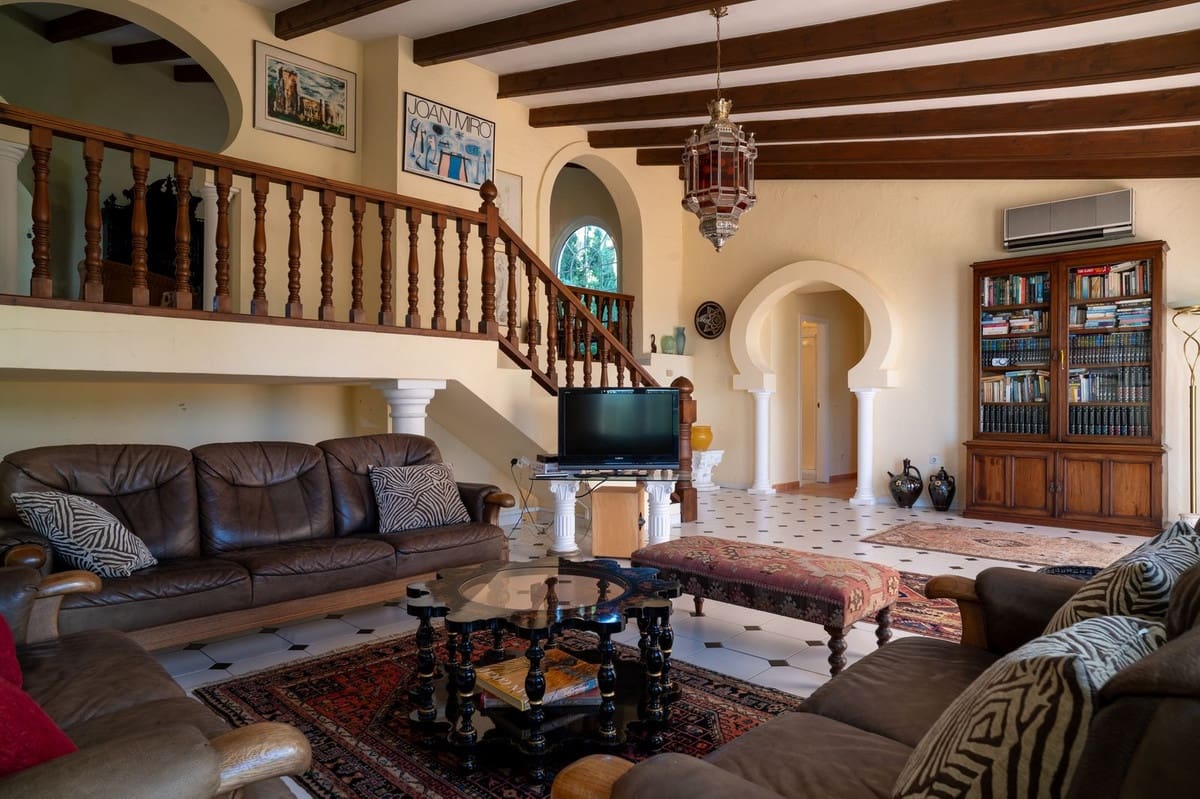 6 Zimmer Villa zu verkaufen in Mijas mit Pool Garage - 1.950.000 € (Ref: 10035627)