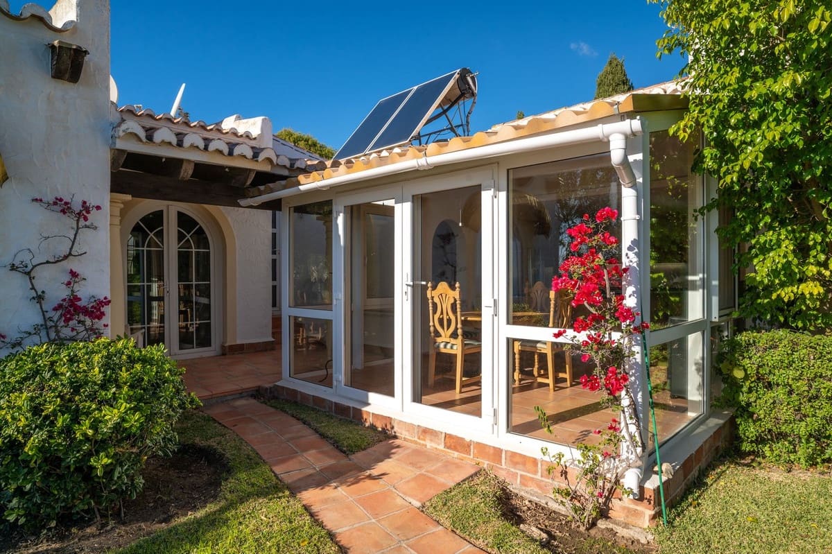 6 Zimmer Villa zu verkaufen in Mijas mit Pool Garage - 1.950.000 € (Ref: 10035627)