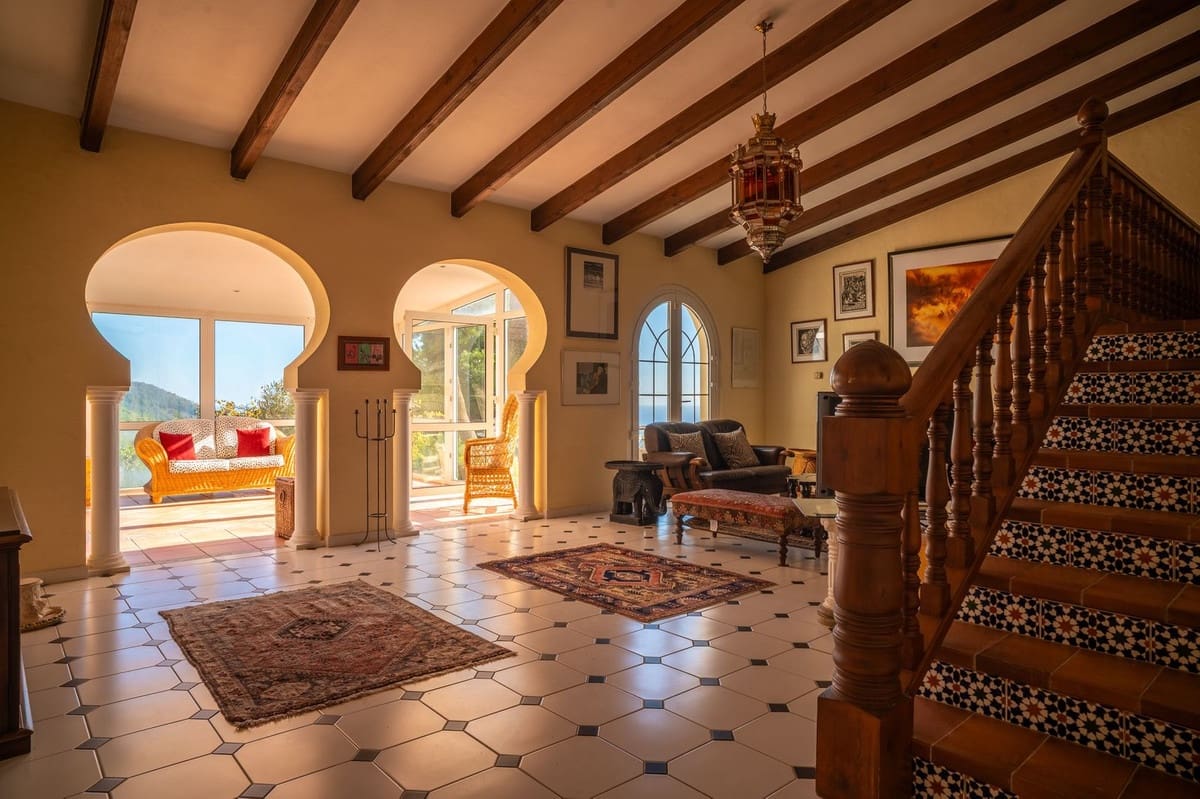 6 Zimmer Villa zu verkaufen in Mijas mit Pool Garage - 1.950.000 € (Ref: 10035627)