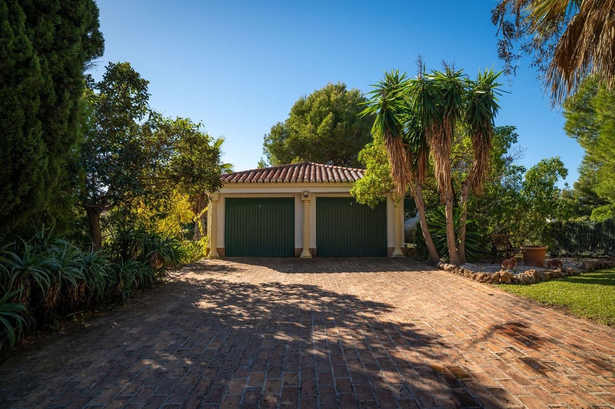 6 Zimmer Villa zu verkaufen in Mijas mit Pool Garage - 1.950.000 € (Ref: 10035627)