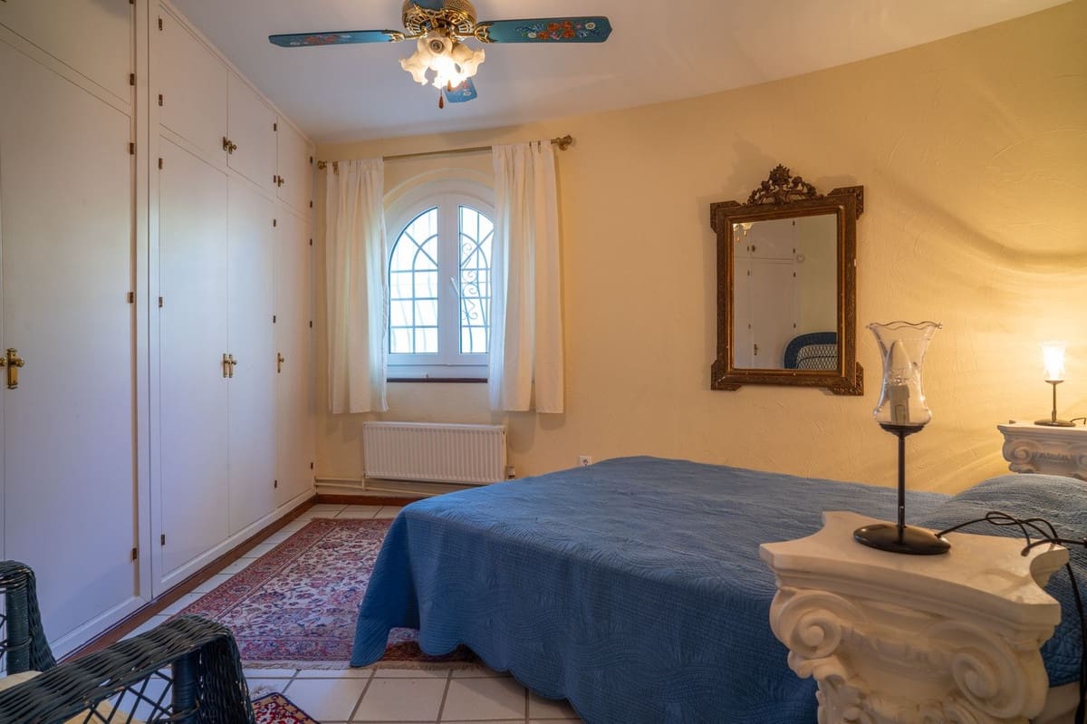 6 Zimmer Villa zu verkaufen in Mijas mit Pool Garage - 1.950.000 € (Ref: 10035627)