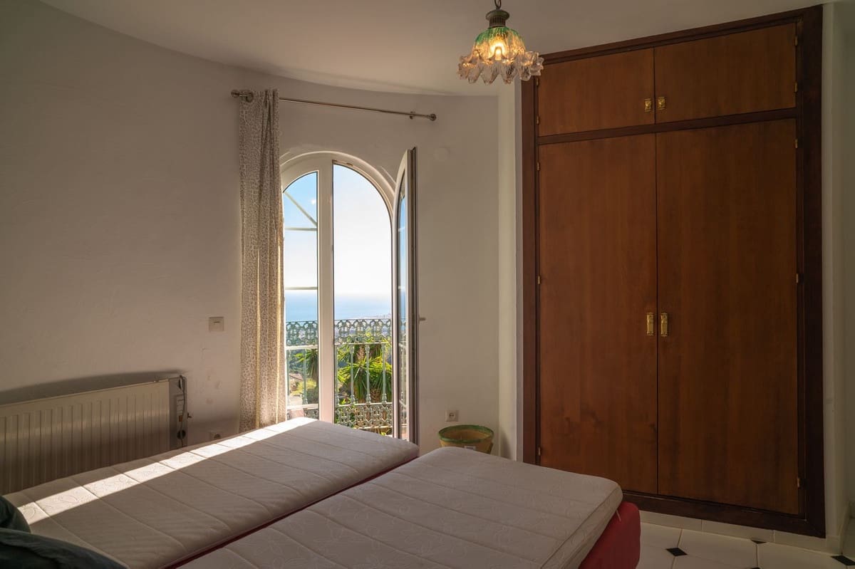 6 Zimmer Villa zu verkaufen in Mijas mit Pool Garage - 1.950.000 € (Ref: 10035627)