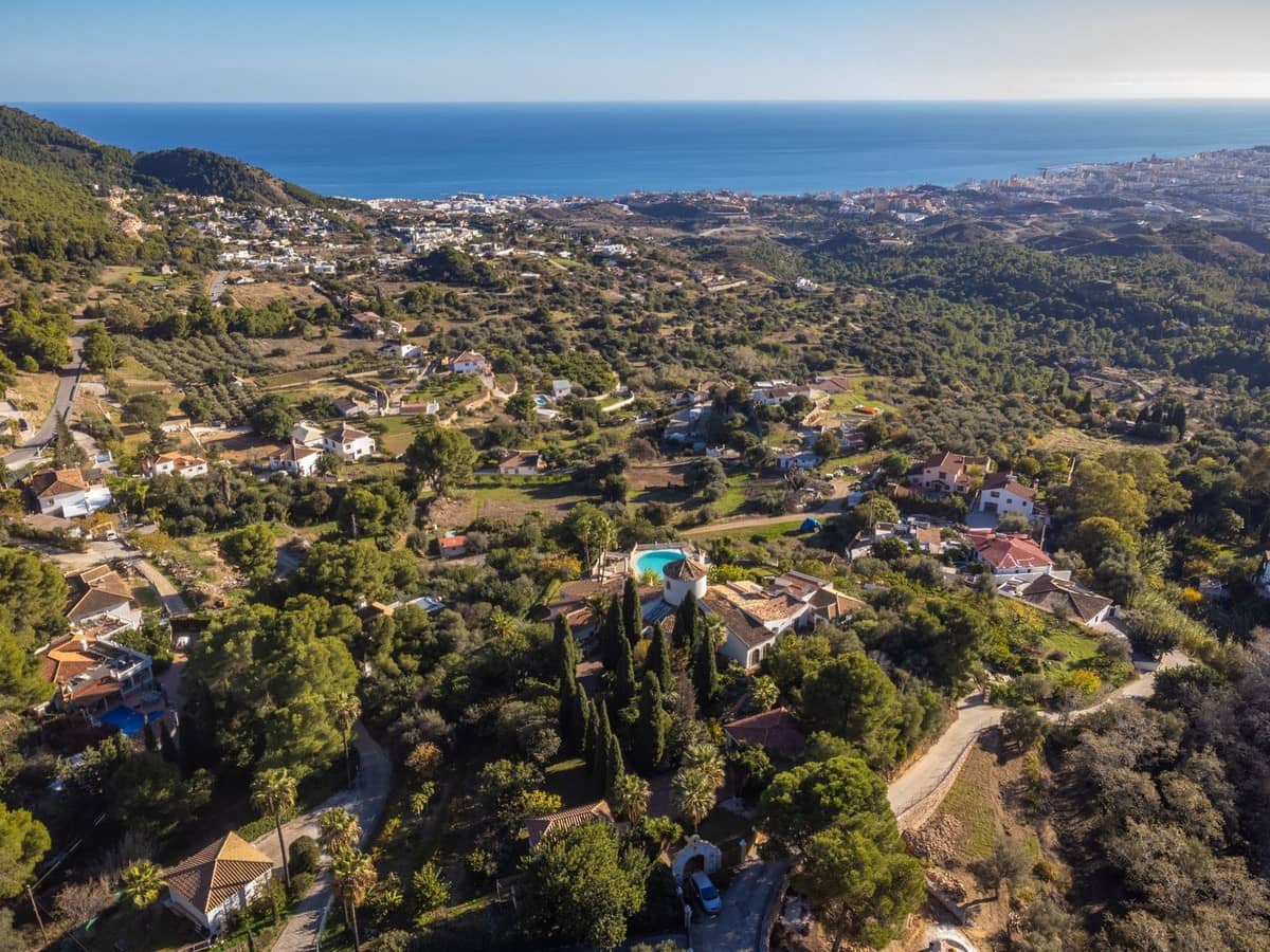 6 Zimmer Villa zu verkaufen in Mijas mit Pool Garage - 1.950.000 € (Ref: 10035627)