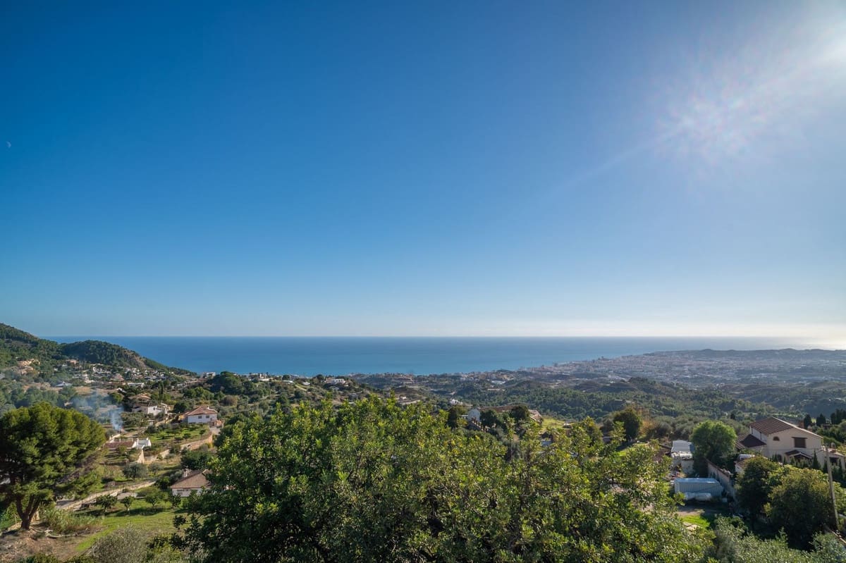 6 Zimmer Villa zu verkaufen in Mijas mit Pool Garage - 1.950.000 € (Ref: 10035627)