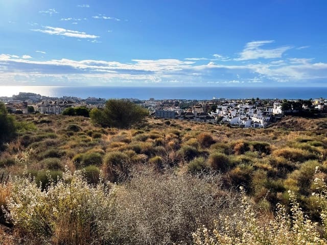 3 bedroom Semi-detached Villa for sale in Riviera del Sol, Mijas with pool garage - € 532,000 (Ref: 7664772)