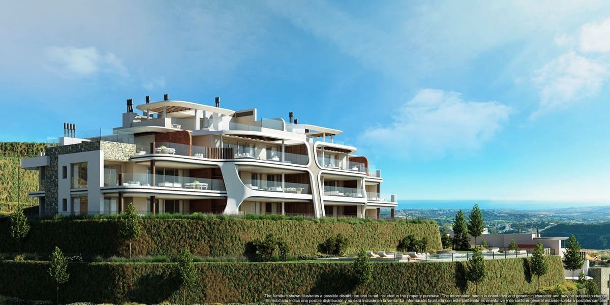 Apartamento de 3 habitaciones en Nueva Andalucia en venta con piscina garaje - 1.490.000 € (Ref: 8211708)