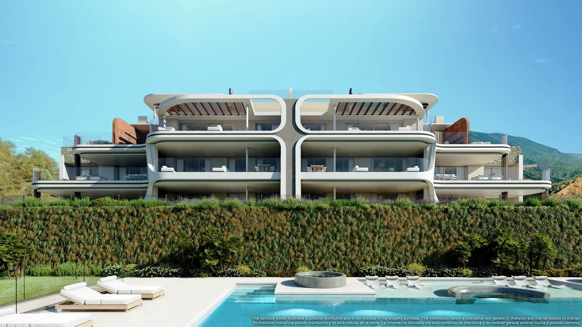 Apartamento de 3 habitaciones en Nueva Andalucia en venta con piscina garaje - 1.895.000 € (Ref: 8253423)