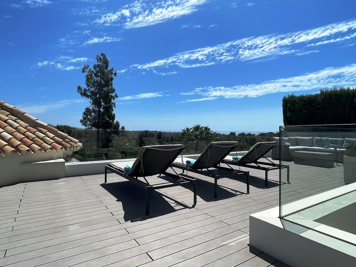 5 bedroom Villa for sale in Nueva Andalucia with pool garage - € 4,495,000 (Ref: 8413558)