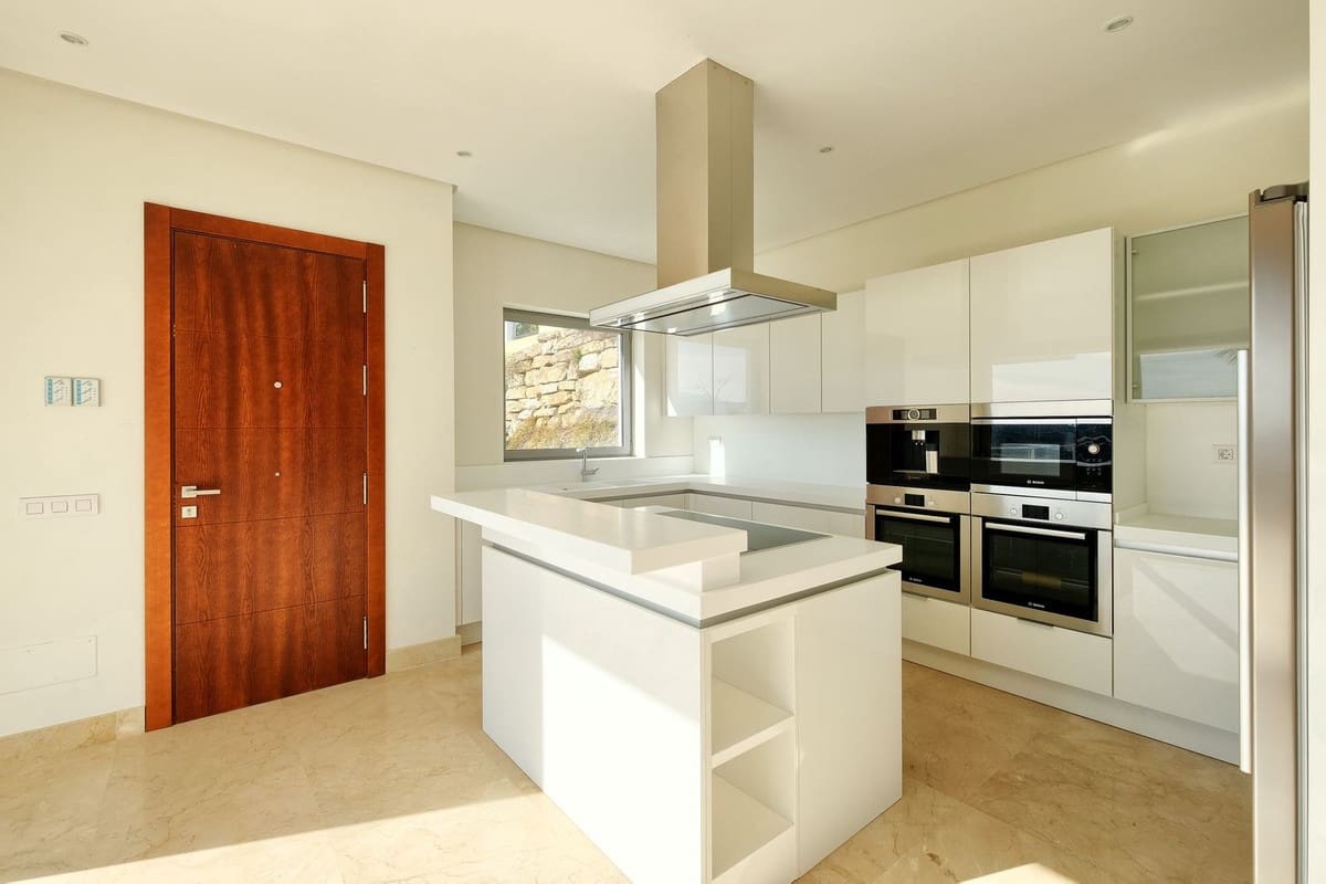 4 chambre Villa/Maison à vendre à Benahavis avec piscine garage - 2 200 000 € (Ref: 8420286)