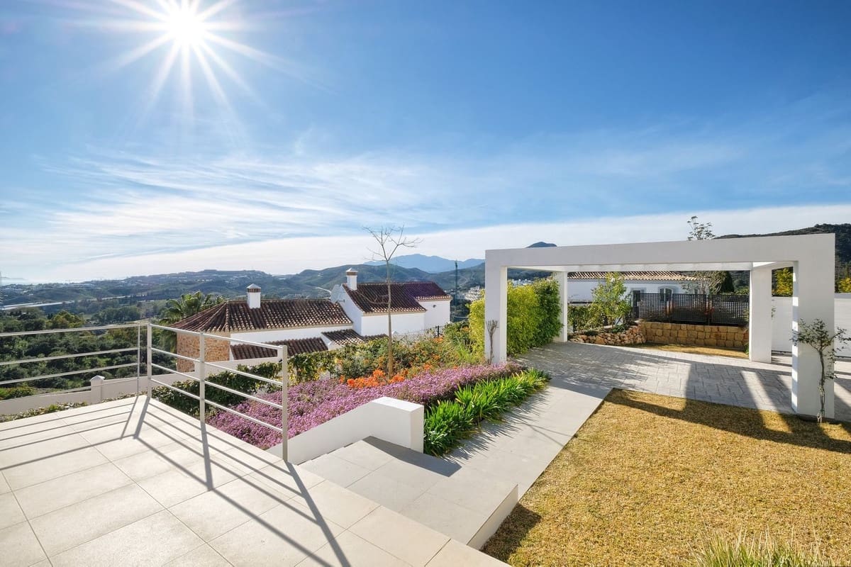 4 chambre Villa/Maison à vendre à Benahavis avec piscine garage - 2 200 000 € (Ref: 8420286)