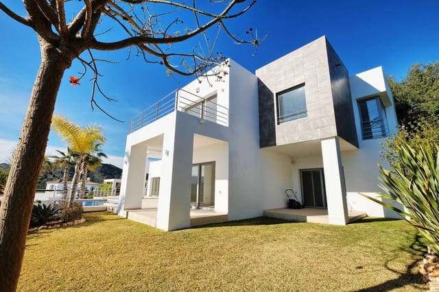 4 chambre Villa/Maison à vendre à Benahavís avec piscine garage - 2 200 000 € (Ref: 8420286)
