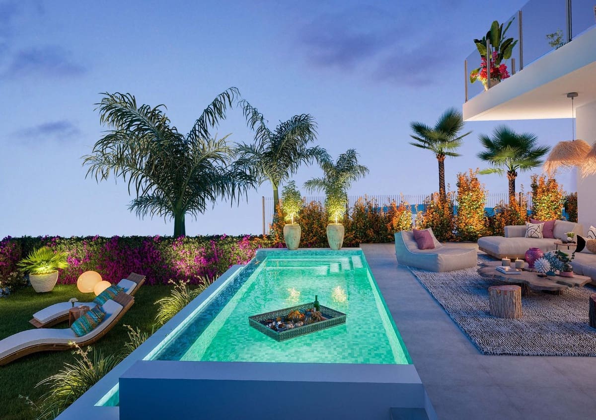 3 bedroom Townhouse for sale in Mijas Costa with pool garage - € 949,000 (Ref: 8441232)