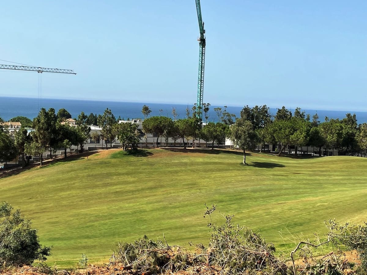 3 bedroom Townhouse for sale in Mijas Costa with pool garage - € 949,000 (Ref: 8441232)
