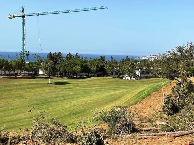 3 bedroom Townhouse for sale in Mijas Costa, Mijas with pool garage - € 949,000 (Ref: 8441232)