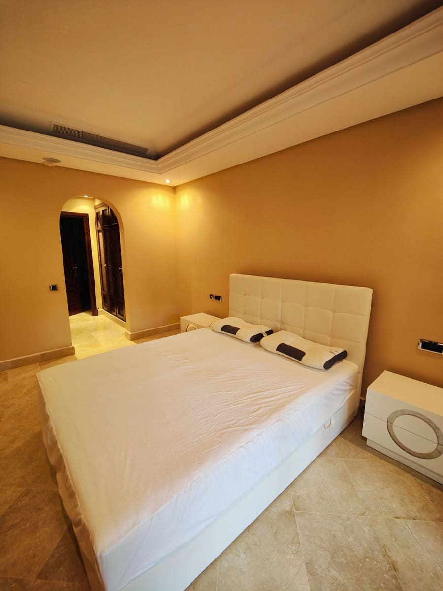 3 Zimmer Apartment zu verkaufen in Guadalmansa mit Pool Garage - 1.475.000 € (Ref: 8476481)